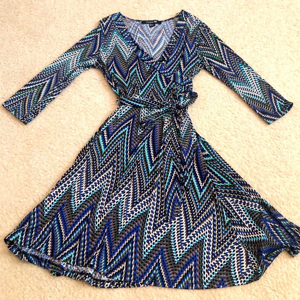 Forever 21 Faux Wrap Dress 👗 (multi color) Small